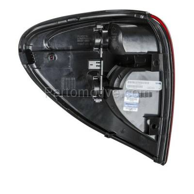 Aftermarket Replacement - TLT-1109R 2004-2007 Dodge Grand Caravan & Chrysler Town & Country (4Cyl 6Cyl, 2.4L 3.3L 3.8L Engine) Taillight Rear Light Right Passenger Side - Image 3